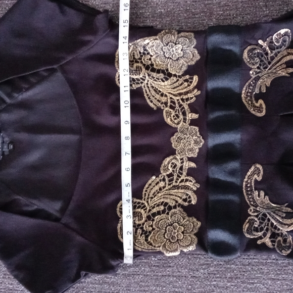 🖤Juicy Couture🖤 - Black Dress w/Gold Applique - Picture 9 of 10